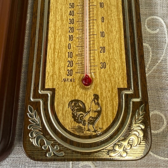 Vintage Avon Farmers Almanac Thermometer & Soap / Gold Tin Rooster. New in box - Picture 5 of 7